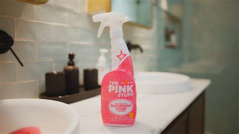 Be Amazed by the Cleaning Power of the Magical Cleaning Spray